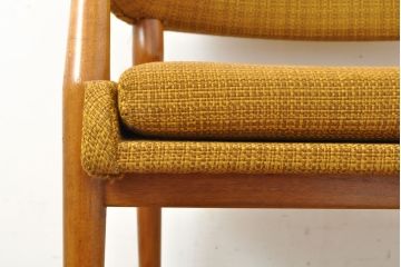 北欧ビンテージ　温かみのある色合いがナチュラルな空間づくりにぴったりなアームチェア(椅子、ダイニングチェア、ヴィンテージ)(R-052706)