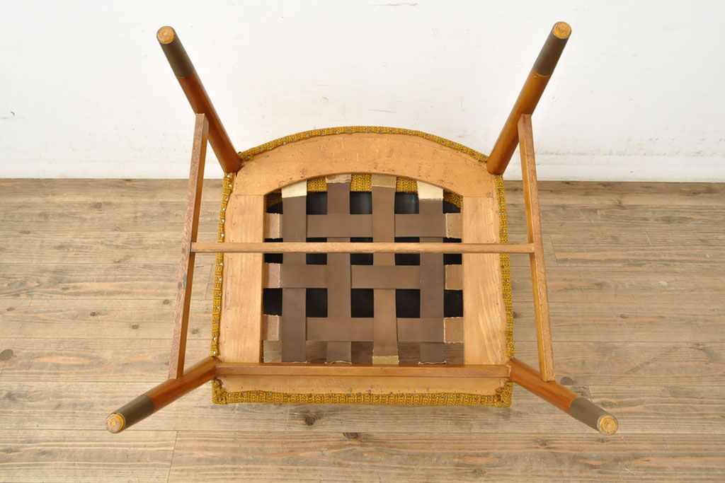 北欧ビンテージ　温かみのある色合いがナチュラルな空間づくりにぴったりなアームチェア(椅子、ダイニングチェア、ヴィンテージ)(R-052706)