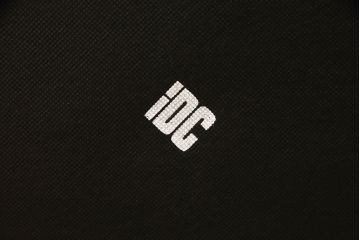 中古　美品　IDC大塚家具　L/S　LUXE-01(エルエス リュクス)　重厚感のある本革3人掛けソファ(定価約63万円)(三人掛けソファ、3P)(R-052708)
