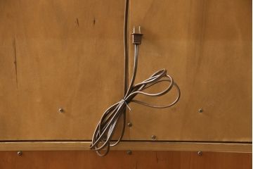 中古　美品　DREXEL HERITAGE(ドレクセルヘリテイジ)　クラシカルで優雅な佇まいが魅力的なキャビネット(定価約160万円)(飾り棚、収納棚)(R-052709)