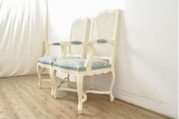 中古　フランス高級輸入家具　爽やかな色合いが美しいラタンバックアームチェア2脚セット(ダイニングチェア、椅子)(2脚定価 約40万円)(R-052716)