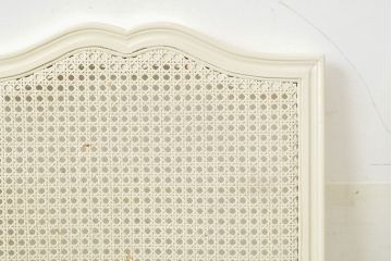 中古　フランス高級輸入家具　爽やかな色合いが美しいラタンバックアームチェア2脚セット(ダイニングチェア、椅子)(2脚定価 約40万円)(R-052716)