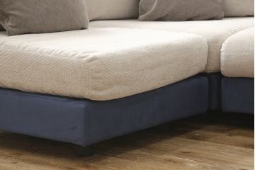 中古　arflex(アルフレックス)　A SOFA(エー・ソファ)　涼しげな色合いが爽やかさを醸し出す4人掛けソファ(四人掛けソファ)(定価約80万円)(R-052717)