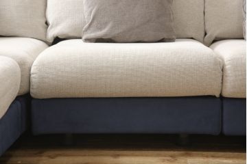 中古　arflex(アルフレックス)　A SOFA(エー・ソファ)　涼しげな色合いが爽やかさを醸し出す4人掛けソファ(四人掛けソファ)(定価約80万円)(R-052717)