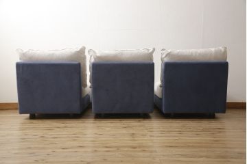 中古　arflex(アルフレックス)　A SOFA(エー・ソファ)　涼しげな色合いが爽やかさを醸し出す4人掛けソファ(四人掛けソファ)(定価約80万円)(R-052717)
