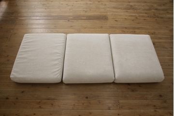 中古　arflex(アルフレックス)　A SOFA(エー・ソファ)　涼しげな色合いが爽やかさを醸し出す4人掛けソファ(四人掛けソファ)(定価約80万円)(R-052717)
