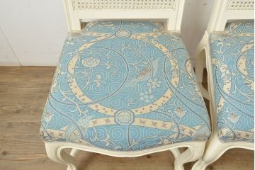 中古　フランス高級輸入家具　爽やかな色合いが美しいラタンバックチェア4脚セット(ダイニングチェア、椅子)(1脚定価 約12万円)(R-052719)