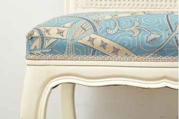 中古　フランス高級輸入家具　爽やかな色合いが美しいラタンバックチェア4脚セット(ダイニングチェア、椅子)(1脚定価 約12万円)(R-052719)