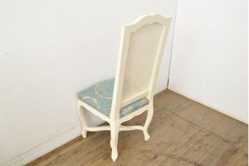 中古　フランス高級輸入家具　爽やかな色合いが美しいラタンバックチェア4脚セット(ダイニングチェア、椅子)(1脚定価 約12万円)(R-052719)