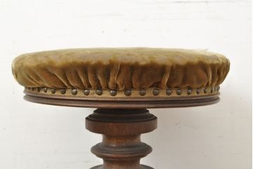 和製アンティーク　大正ロマン　ナラ材　重厚感のある凝ったつくりが魅力的なスツール(丸椅子、回転椅子、イス)(R-052721)