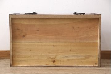 中古　特注品　木地呂塗り　珍しいデザインと漆の美しさが目を引く岩谷堂箪笥ローボード(テレビボード、引き出し、ローチェスト、たんす)(R-052724)