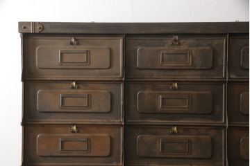 フランスアンティーク　最高レベルのお品　作り・デザイン共に素晴らしい、歴史を感じるロッカー(メタルキャビネット、ドロワー、チェスト、下駄箱、書類ケース、店舗什器)(R-052725)