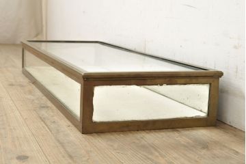 フランスアンティーク　直線的なフォルムがスタイリッシュなガラス卓上ショーケース(ガラスケース、店舗什器)(R-052734)