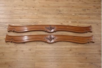 アンティーク家具　最高級　フランス　マホガニー材　落ち着きのある色合いと素晴らしい彫刻がクラシカルな雰囲気を高めるベッドフレーム(セミダブル)(R-052735)