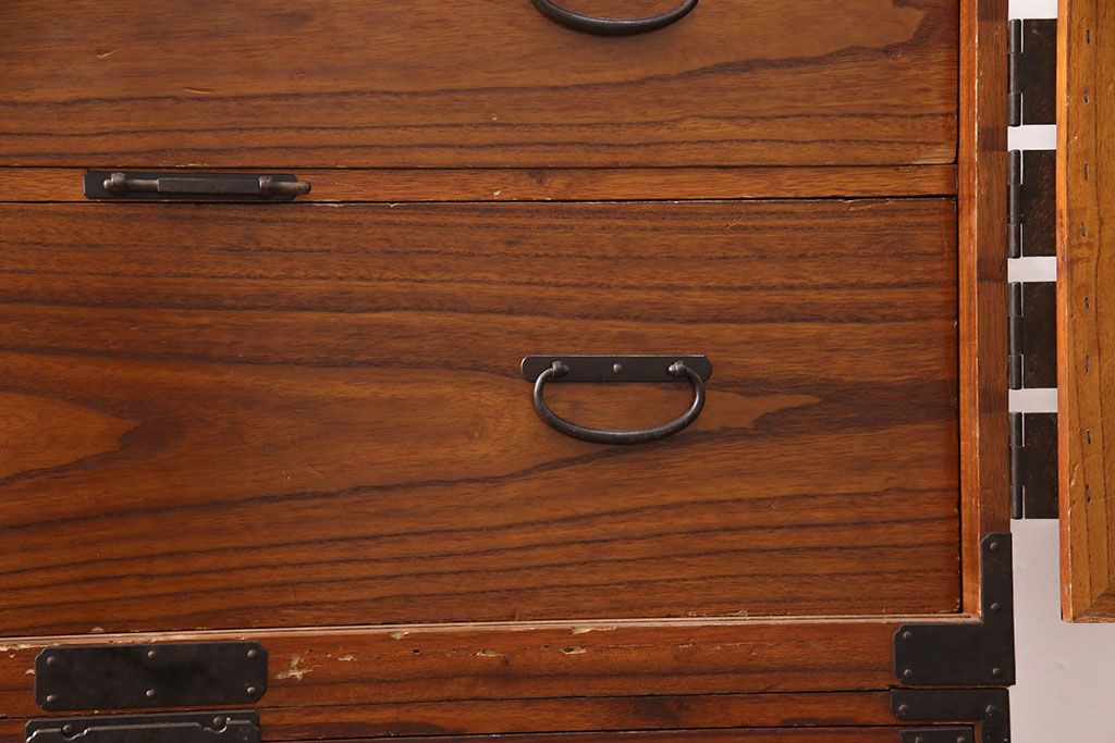 和製アンティーク　美品　上手物　総桐材　漆がきれいな観音開き時代箪笥(収納箪笥、桐箪笥、桐たんす、重ねタンス、引き出し)(R-052749)