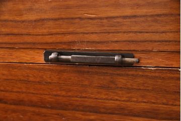 和製アンティーク　美品　上手物　総桐材　漆がきれいな観音開き時代箪笥(収納箪笥、桐箪笥、桐たんす、重ねタンス、引き出し)(R-052749)