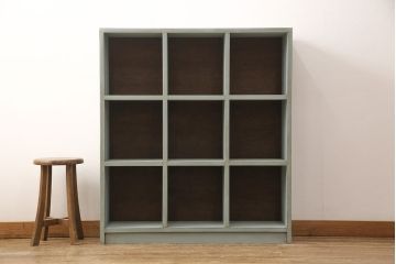 ラフジュ工房オリジナル　アンティーク風ペイント家具　ヒノキ材　くすみがかった色味がおしゃれなマス目棚(飾り棚、収納棚、本棚、オープンラック)(R-052751)