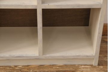 ラフジュ工房オリジナル　アンティーク風ペイント家具　ヒノキ材　ナチュラルな色味が優しい雰囲気を醸し出すマス目棚(飾り棚、収納棚、本棚、オープンラック)(R-052752)