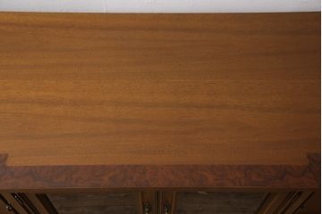 中古　美品　DREXEL HERITAGE(ドレクセルヘリテイジ)　FRANCESCA(フランチェスカ)シリーズ　上品な佇まいのテレビボード(テレビ台、ローボード、収納棚)(定価約98万円)(R-052754)