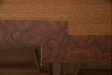 中古　美品　DREXEL HERITAGE(ドレクセルヘリテイジ)　FRANCESCA(フランチェスカ)シリーズ　上品な佇まいのテレビボード(テレビ台、ローボード、収納棚)(定価約98万円)(R-052754)