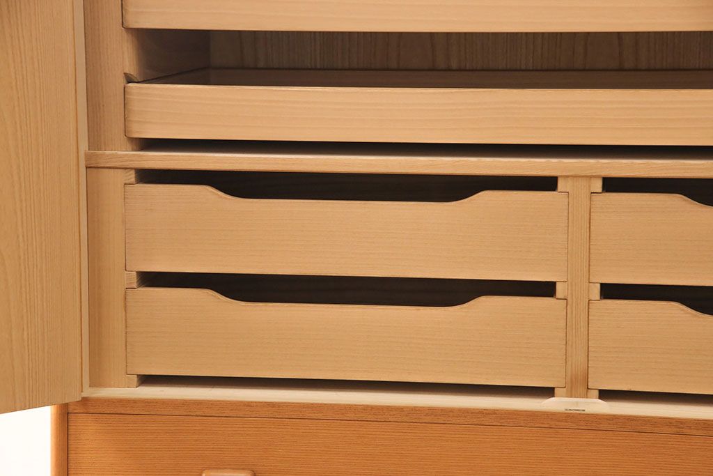 中古　超美品　松創(MATSUSO)　洗練された佇まいが目を引く重ねタンス(定価約240万円)(引き出し、和箪笥、整理タンス)(R-052761)