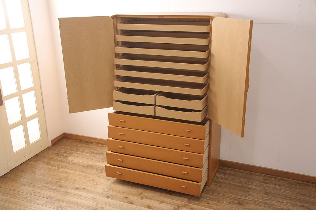 中古　超美品　松創(MATSUSO)　洗練された佇まいが目を引く重ねタンス(定価約240万円)(引き出し、和箪笥、整理タンス)(R-052761)