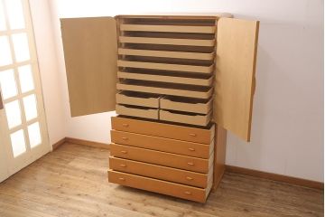 中古　超美品　松創(MATSUSO)　洗練された佇まいが目を引く重ねタンス(定価約240万円)(引き出し、和箪笥、整理タンス)(R-052761)