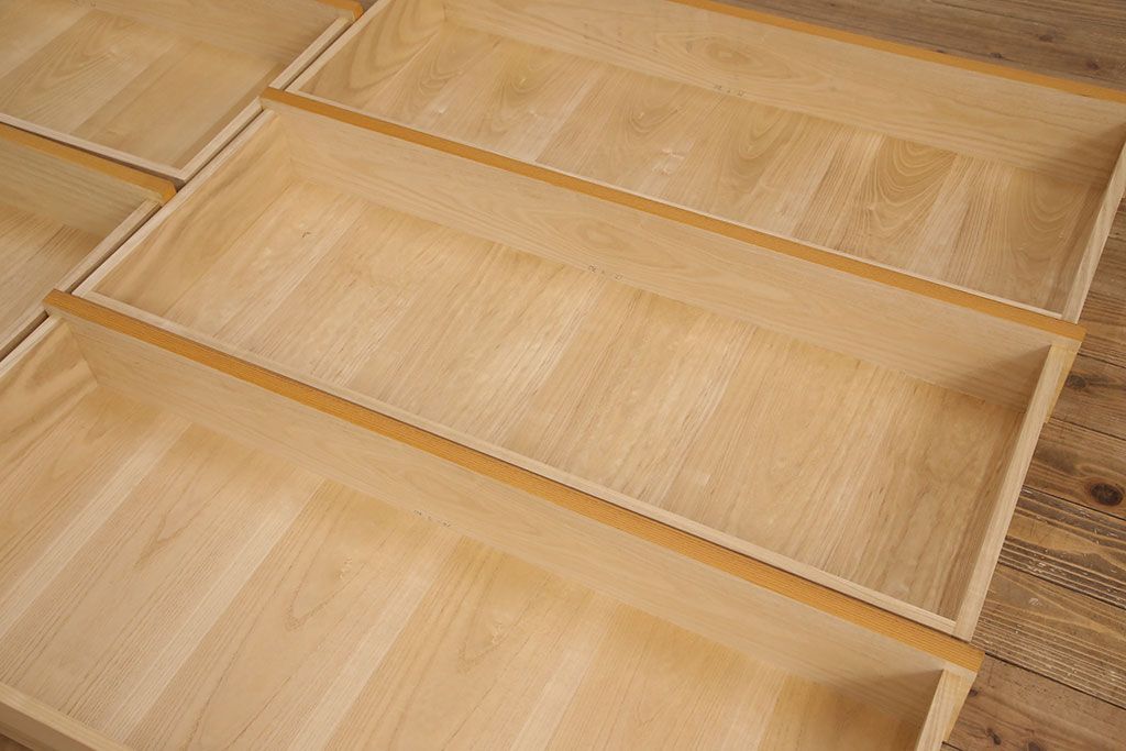 中古　超美品　松創(MATSUSO)　洗練された佇まいが目を引く重ねタンス(定価約240万円)(引き出し、和箪笥、整理タンス)(R-052761)