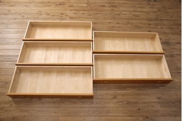 中古　超美品　松創(マツソウ)　洗練された佇まいが目を引く重ねタンス(定価約240万円)(引き出し、和箪笥、整理タンス)(R-052761)