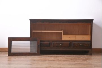 中古　リメイク　北海道民芸　モールガラスがアクセントになったローボード(テレビ台、収納棚、サイドボード)(R-052762)