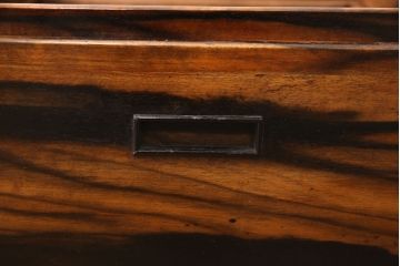 和製アンティーク　総黒柿材　落ち着いた色合いが上質な和の空間に合う角火鉢(木製火鉢、手あぶり)(R-052769)