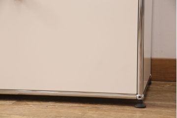 中古　USMハラー(USM Haller)　美しくシンプルなデザインが目を引く鉄製収納棚(定価約80万円)(戸棚、キャビネット)(R-052773)