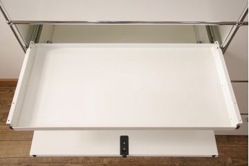 中古　USMハラー(USM Haller)　美しくシンプルなデザインが目を引く鉄製収納棚(定価約80万円)(戸棚、キャビネット)(R-052773)