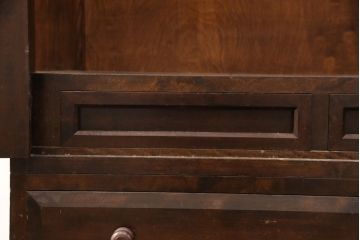 中古　レア!　松本民芸家具　重厚感ある佇まいが目を引くC型洋服タンス(ワードローブ、衣装箪笥)(定価約65万円)(R-052778)
