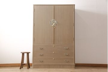 中古　超美品　伝統工芸士・土田耕一作　美しい梅の飾り金具が上品さを漂わせる加茂総桐箪笥(定価約150万円)(総桐たんす、桐タンス、着物箪笥、和タンス)(R-052782)