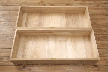 中古　超美品　伝統工芸士・土田耕一作　美しい梅の飾り金具が上品さを漂わせる加茂総桐箪笥(定価約150万円)(総桐たんす、桐タンス、着物箪笥、和タンス)(R-052782)