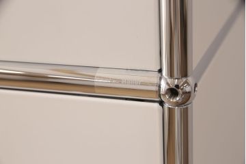 中古　USMハラー(USM Haller)　美しくシンプルなデザインが目を引く鉄製収納棚(定価約78万円)(戸棚、キャビネット)(R-052783)