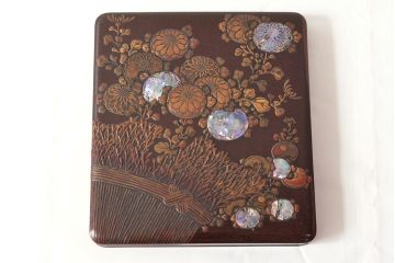 明治期　梨地螺鈿高蒔絵　鶏図　木製硯箱(漆器、書道具)(R-052792)