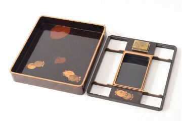 明治期　梨地螺鈿高蒔絵　鶏図　木製硯箱(漆器、書道具)(R-052792)