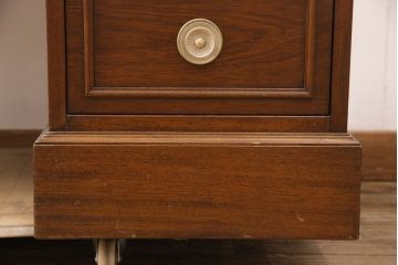 中古　DREXEL HERITAGE(ドレクセルヘリテイジ)　Triune(トライユン)　レザートップが格好いいマホガニー材製のデスク(両袖机、在宅ワーク、在宅用ワークデスク)(定価約75万円)(R-052796)