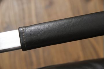 デンマークビンテージ　希少!!　モビリア(mobilia)　BO-EX社製　メンズライクの空間づくりに活躍する本革ラウンジソファ(一人掛け、1人掛けソファ、ヴィンテージ、応接セット、北欧)(R-052800)