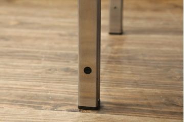 ドイツビンテージ　mobilia(モビリア)社取り扱い　キルインターナショナル(Kill International)　ホルスト・ブリューニング (Horst Bruning)デザイン　本革スツール(一人掛けソファ、1人掛け、椅子、ヴィンテージ)(R-052803)