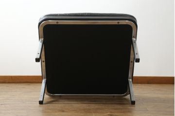 ドイツビンテージ　mobilia(モビリア)社取り扱い　キルインターナショナル(Kill International)　ホルスト・ブリューニング (Horst Bruning)デザイン　本革スツール(一人掛けソファ、1人掛け、椅子、ヴィンテージ)(R-052803)