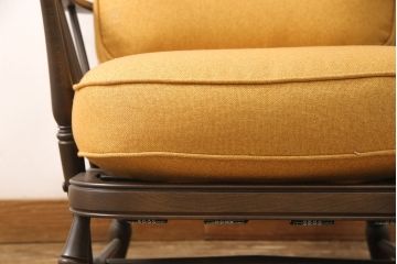 中古　極美品　ERCOL(アーコール)　カントリーやナチュラルスタイルに取り入れたい1人掛けソファ(一人掛けソファ、アームチェア)(R-052806)
