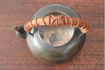 玉川堂　草蔓　銅製湯沸(共箱、草づる、鎚起、銀摘?)(R-052814)