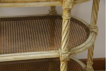 フランスアンティーク　高級品　ブロカント　凝ったつくりや彫刻が素晴らしい味わいを醸し出すサイドテーブル(オケージョナルテーブル、コンソールテーブル)(R-052832)