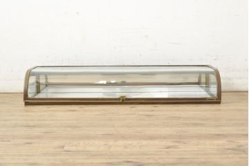 フランスアンティーク　真鍮枠がおしゃれなRガラス卓上ショーケース(ガラスケース、店舗什器)(R-052834)