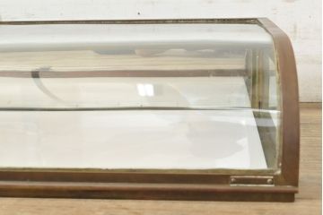 フランスアンティーク　真鍮枠がおしゃれなRガラス卓上ショーケース(ガラスケース、店舗什器)(R-052834)