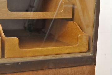 フランスアンティーク　真鍮枠と木の異素材の組み合わせが渋いシャツケース(ガラスケース、ショーケース、引き出し、店舗什器)(R-052835)