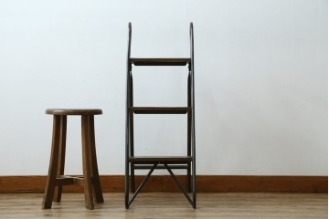 フランスアンティーク　店舗のディスプレイとしてもおすすめな脚立　(R-052839)